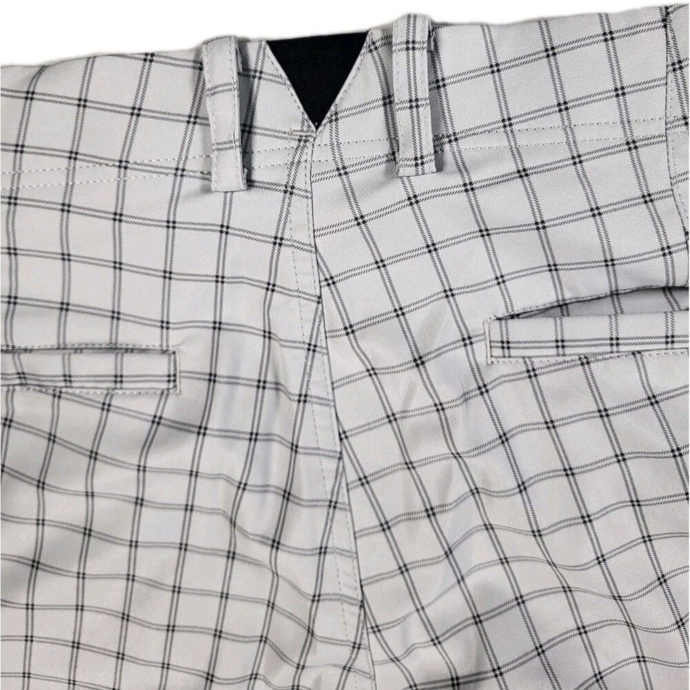Nike Golf Men's Dri-FIT Wolf Grey Windowpane Plaid Flat Front Chino Shorts Sz 34 - Picture 6 of 10